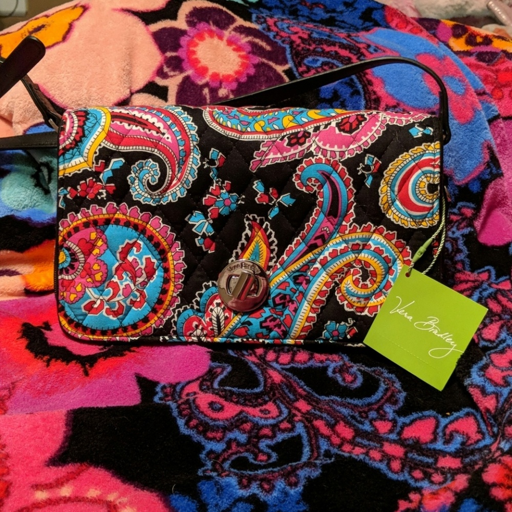 Vera Bradley turnlock crossbody